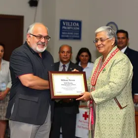 Milton Neves Título de Cidadão de Carapicuíba