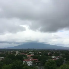 um dia com muitas nuvens